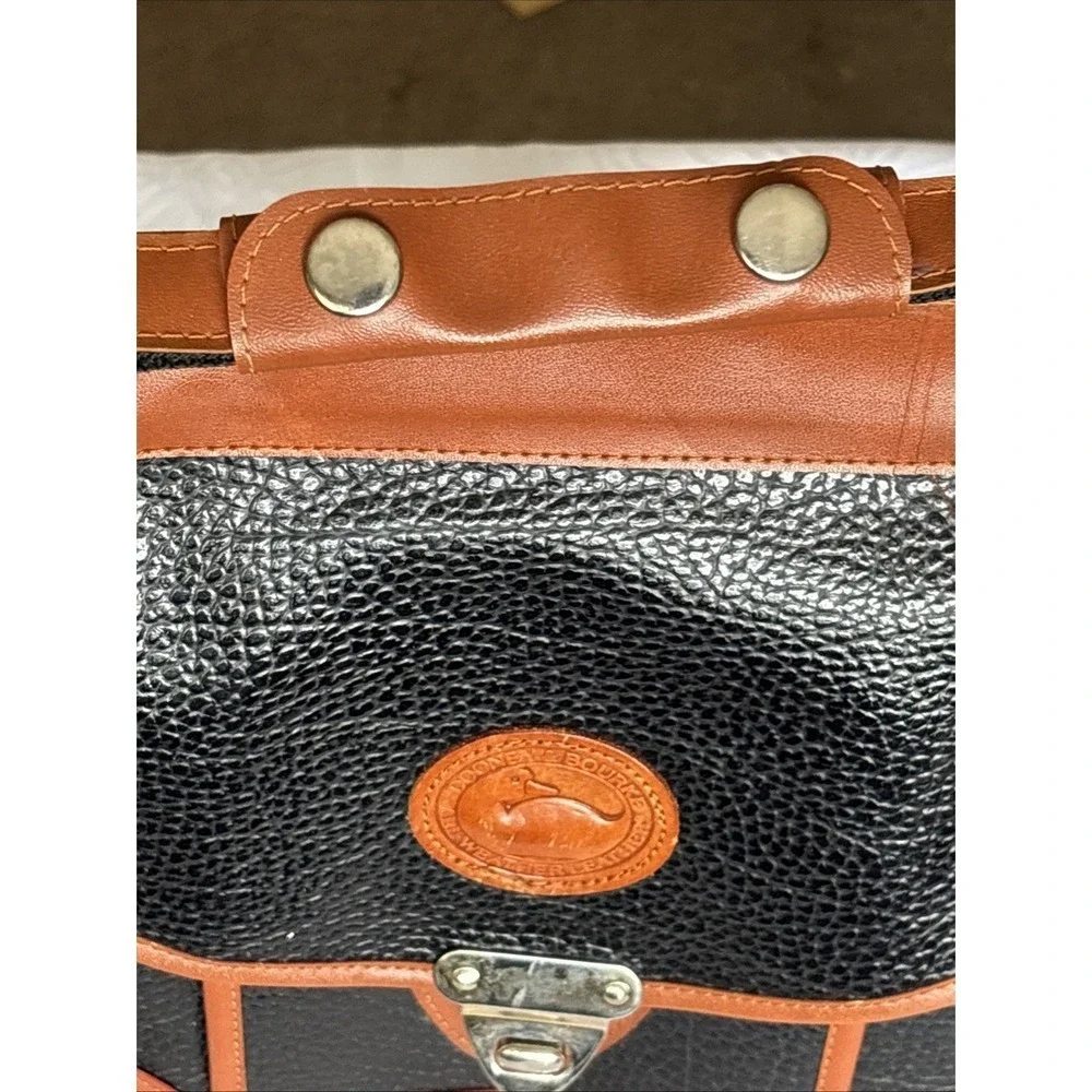Vintage Dooney & Bourke Black Pebble Finish Leather Shoulder Bag Handbag